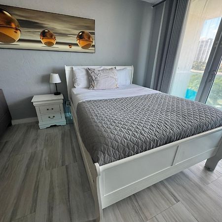 Sunny Isles Beach Spacious Apartment Екстер'єр фото