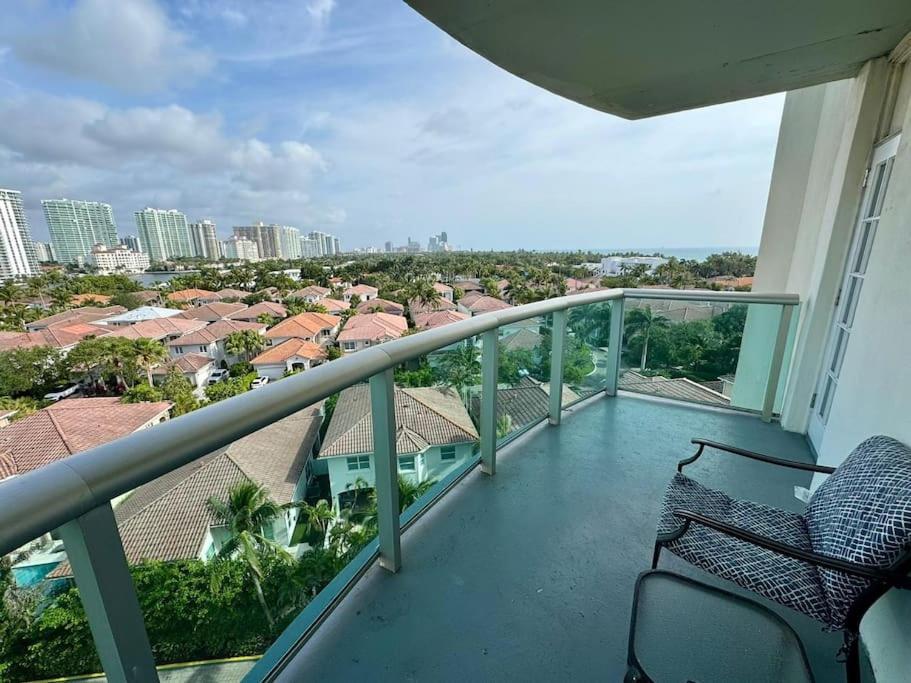 Sunny Isles Beach Spacious Apartment Екстер'єр фото