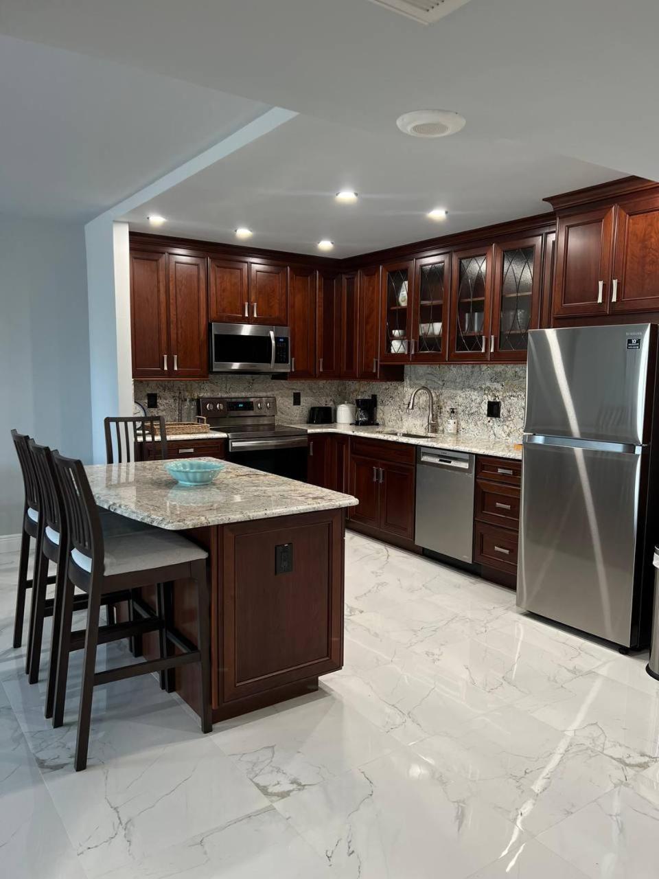 Sunny Isles Beach Spacious Apartment Екстер'єр фото