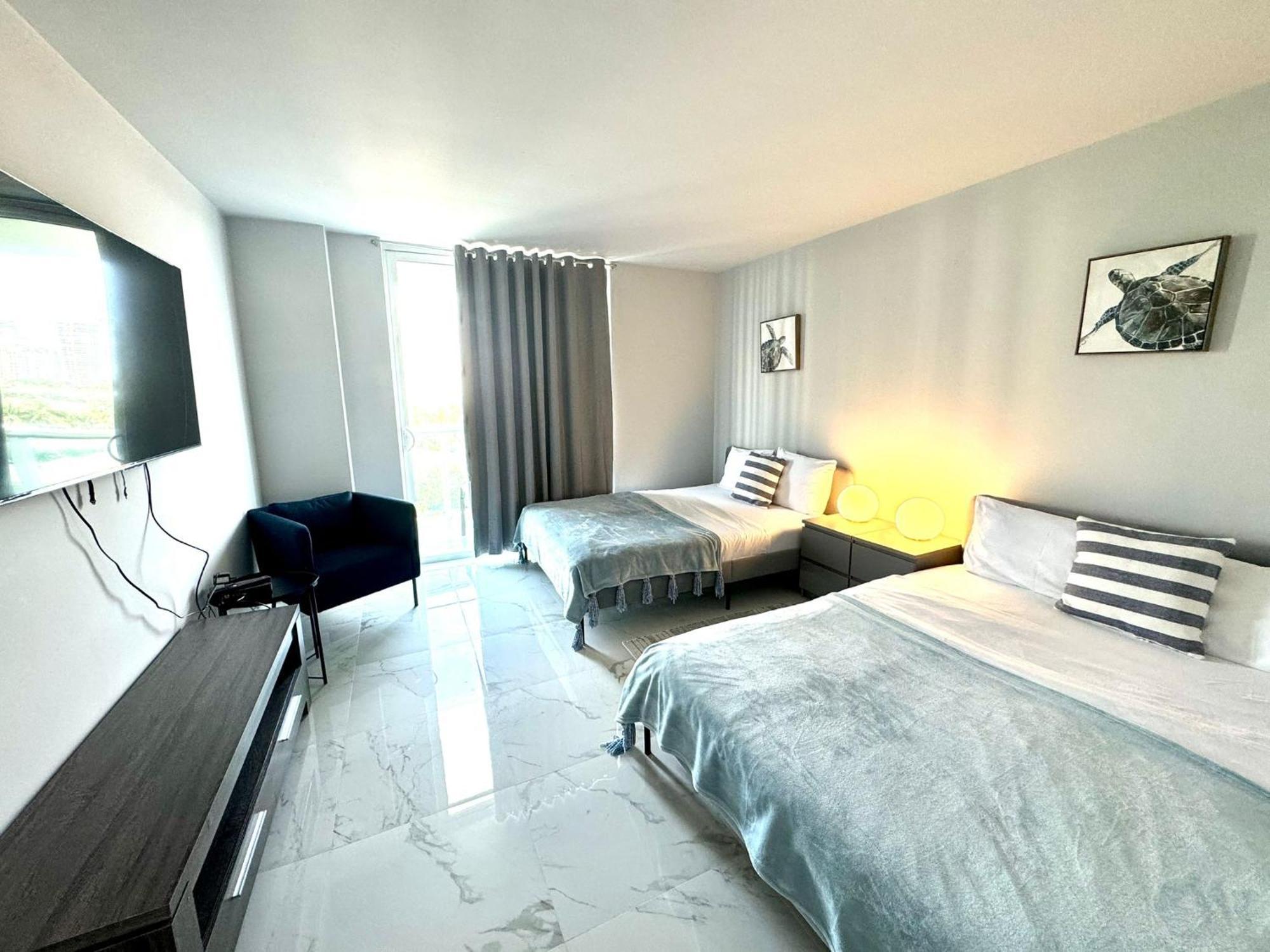Sunny Isles Beach Spacious Apartment Екстер'єр фото