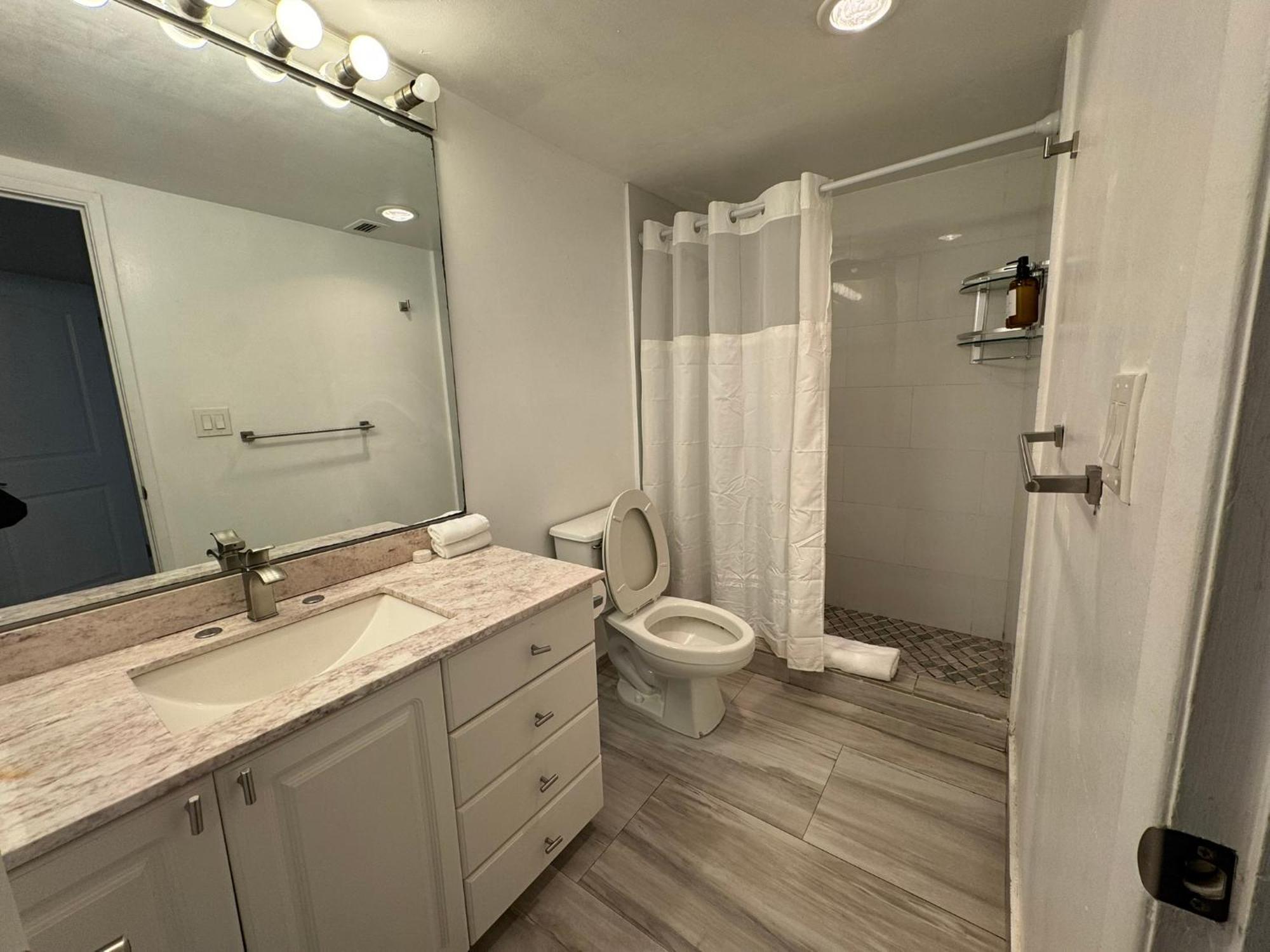 Sunny Isles Beach Spacious Apartment Екстер'єр фото
